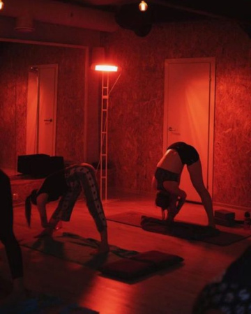 Heliosa 11FM20X5 (2000Вт) черный